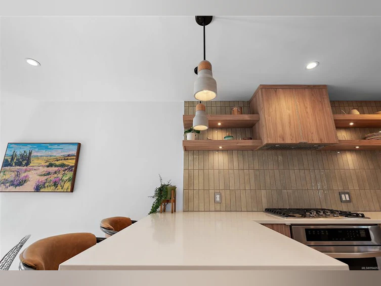 7-210 Douglas Street, Victoria, BC, V8V 2P2 - 10