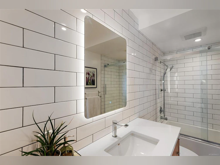 7-210 Douglas Street, Victoria, BC, V8V 2P2 - 14
