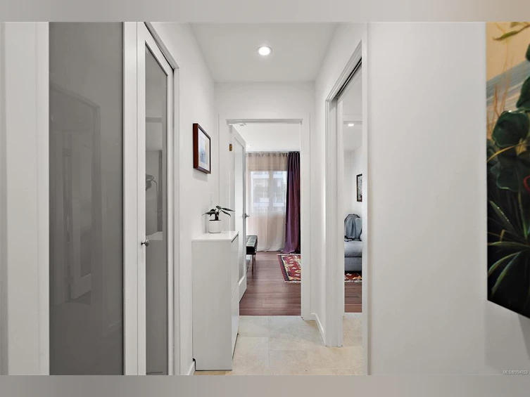 7-210 Douglas Street, Victoria, BC, V8V 2P2 - 16