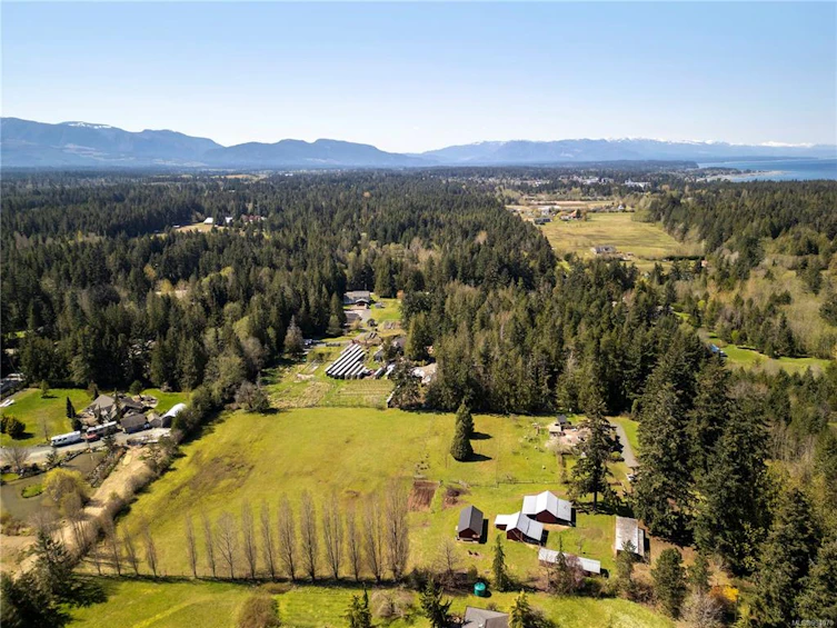 860 E Garden Road, Qualicum Beach, BC, V9K 1N2 - 55