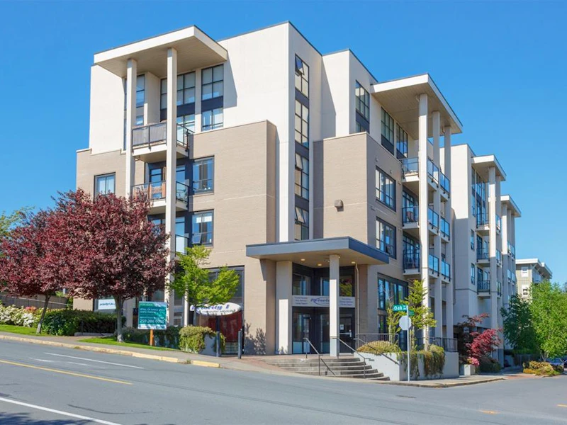 208 - 820 Short Street, Saanich BC V8X 2V5