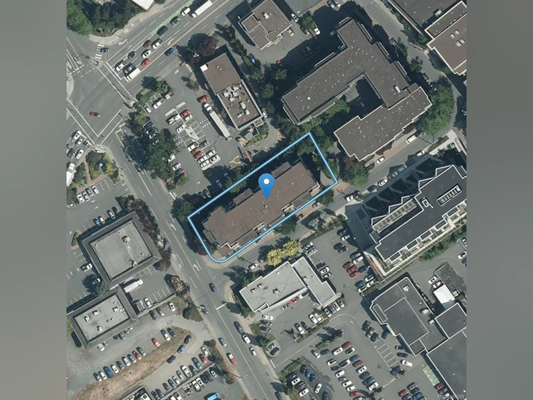 208-820 Short Street, Saanich, BC, V8X 2V5 - 31