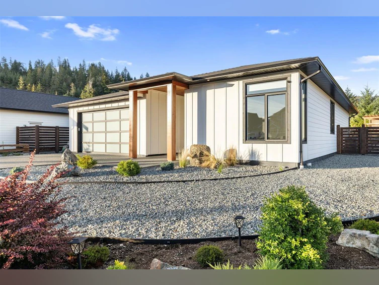 7264 Lakefront Drive, Lake Cowichan, BC, V0R 2G1 - 2
