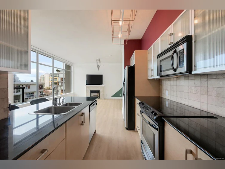 810-845 Yates Street, Victoria, BC, V8X 4Z3 - 12