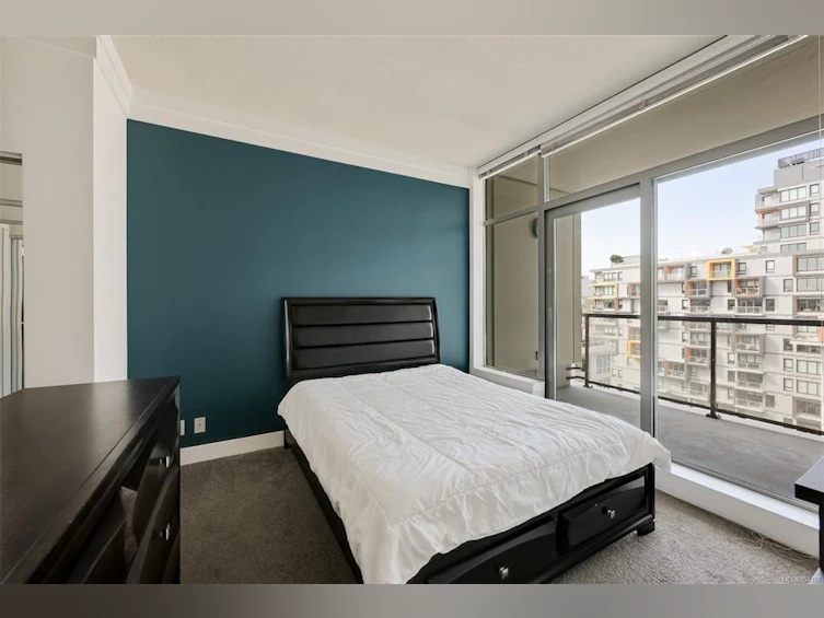 810-845 Yates Street, Victoria, BC, V8X 4Z3 - 16