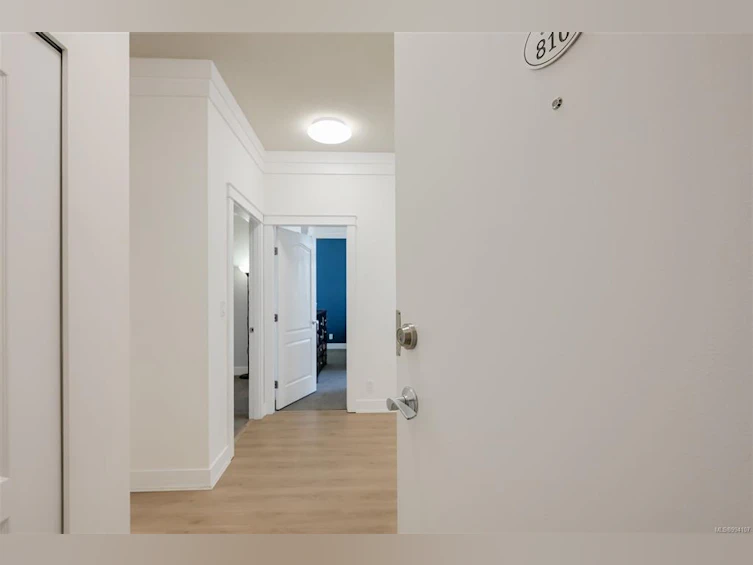 810-845 Yates Street, Victoria, BC, V8X 4Z3 - 23