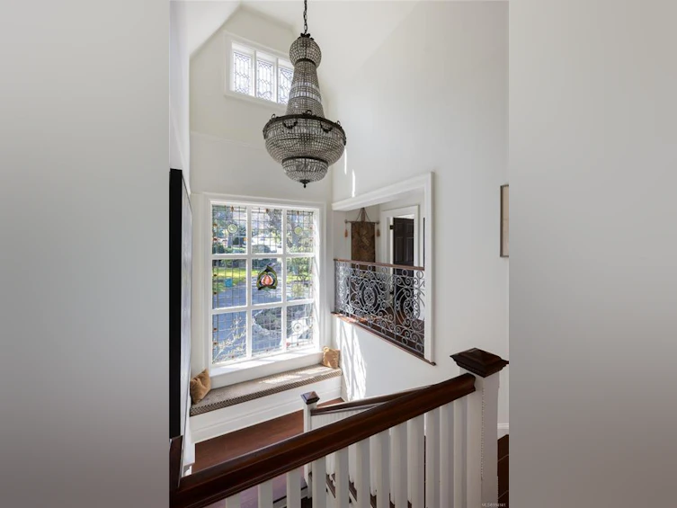 1745 Rockland Avenue, Victoria, BC, V8S 1W6 - 29