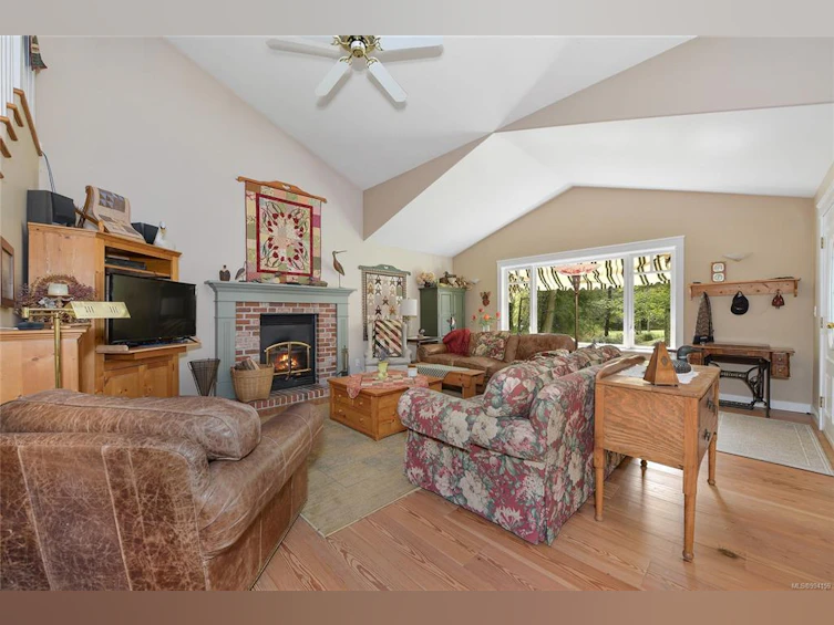 517 Sandy Hook Road, Mayne Island, BC, V0N 2J1 - 31
