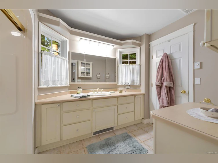 517 Sandy Hook Road, Mayne Island, BC, V0N 2J1 - 46