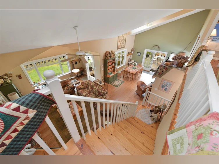 517 Sandy Hook Road, Mayne Island, BC, V0N 2J1 - 38