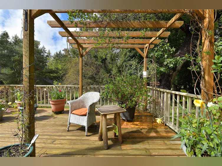 517 Sandy Hook Road, Mayne Island, BC, V0N 2J1 - 16