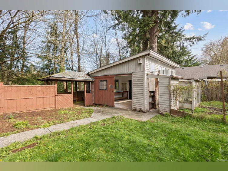 1043 2nd Street, Courtenay, BC, V9N 1C5 - 31