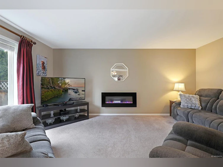 4624A Muir Road, Courtenay, BC, V9N 9A1 - 4