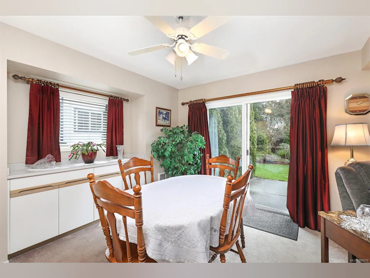 4624A Muir Road, Courtenay, BC, V9N 9A1 - 10