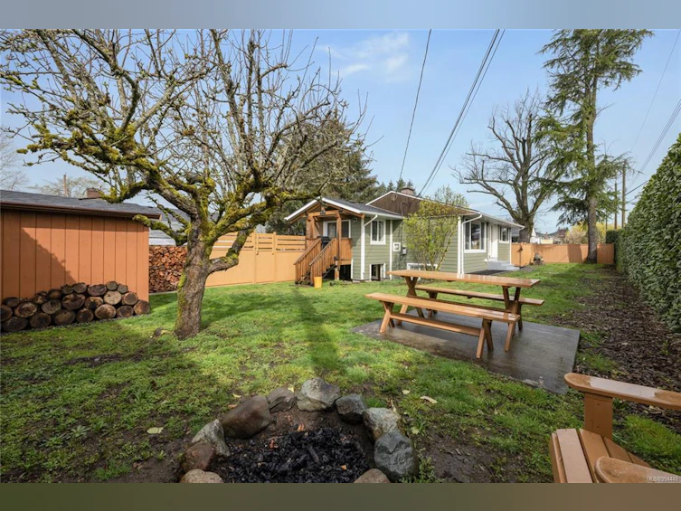 110 Princess Street, Nanaimo, BC, V9R 4M5 - 54