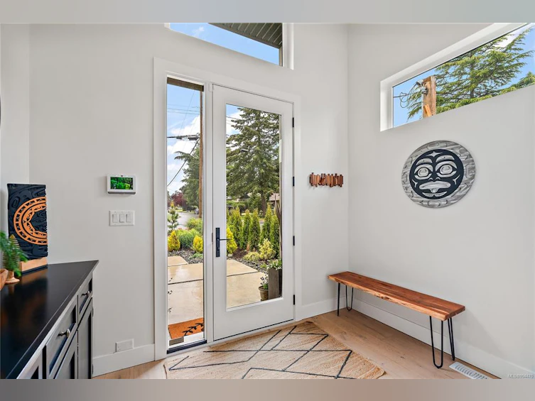 9499 Maryland Drive, Sidney, BC, V8L 2R7 - 24