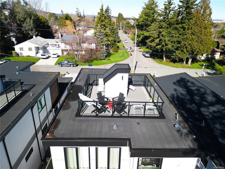 9499 Maryland Drive, Sidney, BC, V8L 2R7 - 27