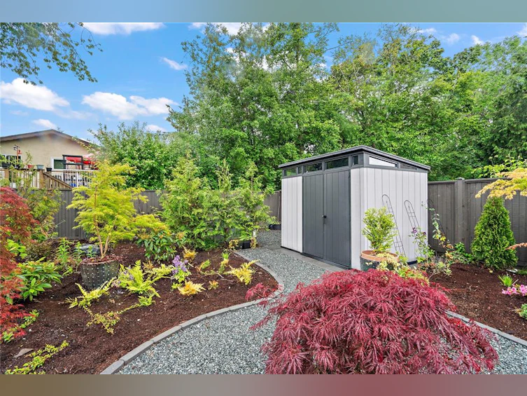 9499 Maryland Drive, Sidney, BC, V8L 2R7 - 34
