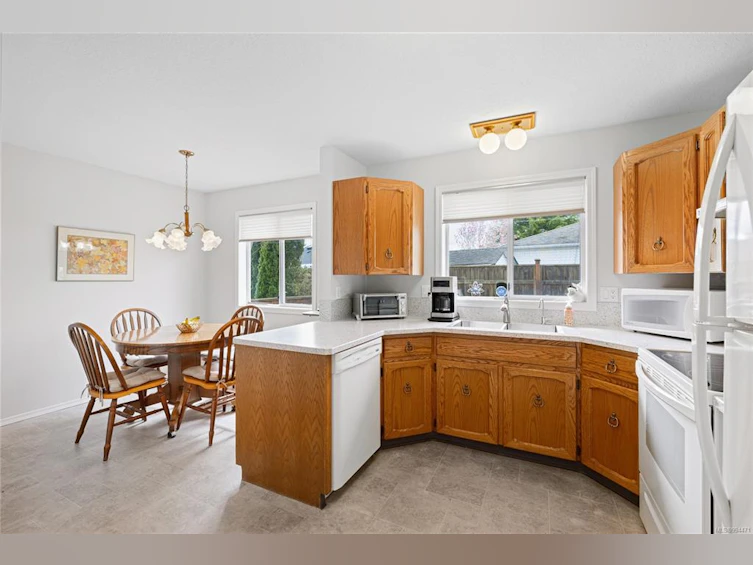 756 Forsyth Avenue, Parksville, BC, V9P 1E5 - 16