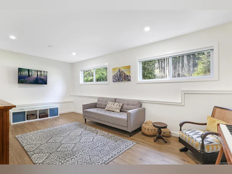 2285 Robb Avenue, Comox, BC, V9M 1J2 - 21