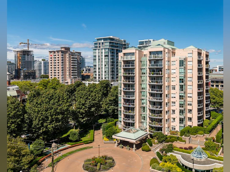 803-1010 View Street, Victoria, BC, V8V 4Y3