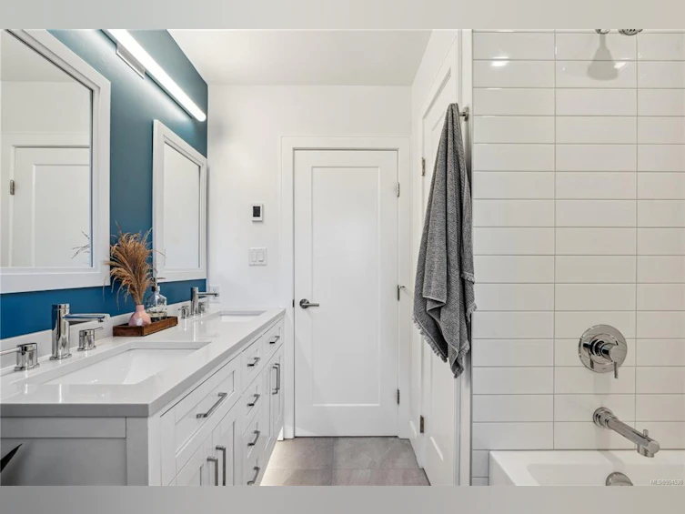 3460 Carter Drive, Saanich, BC, V8P 4T9 - 39