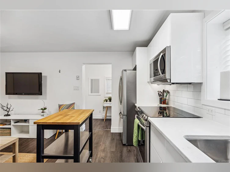 3460 Carter Drive, Saanich, BC, V8P 4T9 - 49