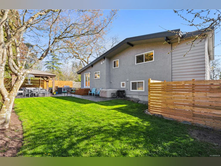 3460 Carter Drive, Saanich, BC, V8P 4T9 - 61