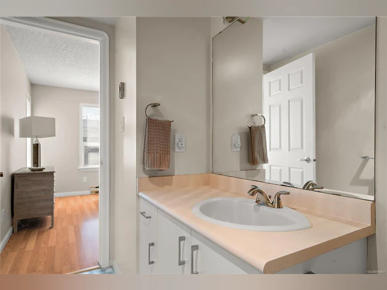 205-832 Fisgard Street, Victoria, BC, V8W 1S1 - 13