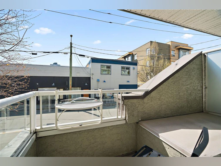 205-832 Fisgard Street, Victoria, BC, V8W 1S1 - 18