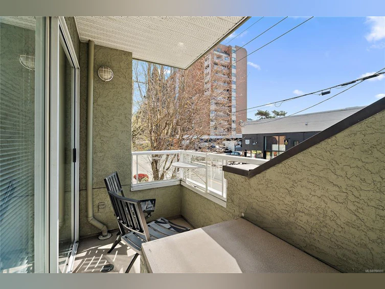 205-832 Fisgard Street, Victoria, BC, V8W 1S1 - 19