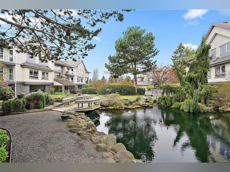 301-2227 James White Boulevard, Sidney, BC, V8L 1Z5 - 18