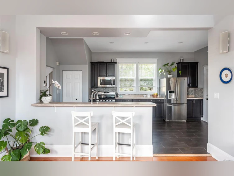 1330 Haultain Street, Victoria, BC, V8R 2J5 - 8