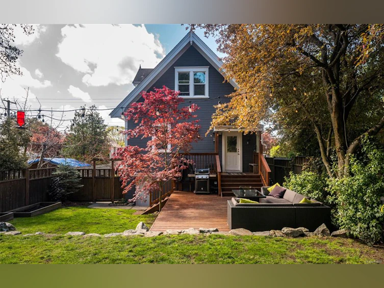 1330 Haultain Street, Victoria, BC, V8R 2J5 - 23