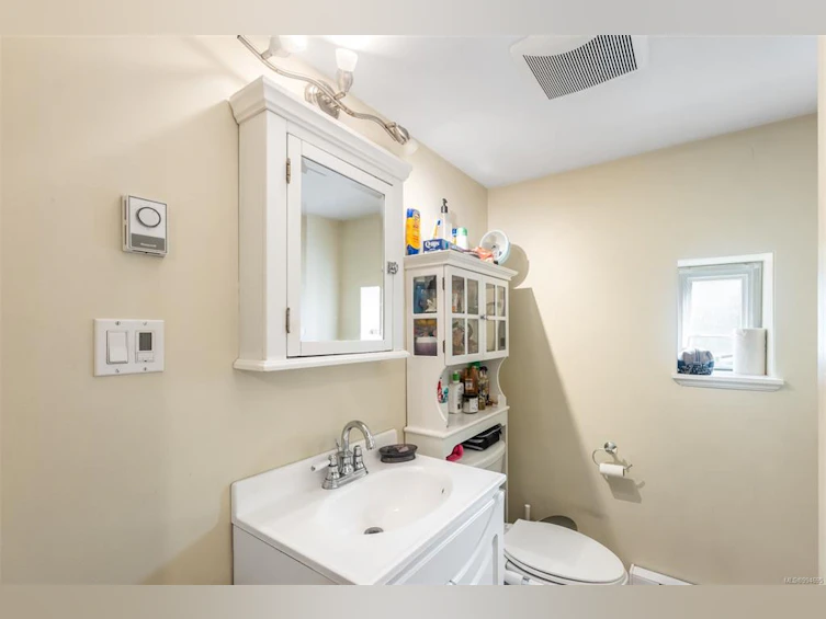1330 Haultain Street, Victoria, BC, V8R 2J5 - 31