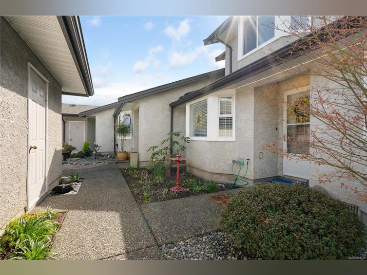 35-2070 Amelia Avenue, Sidney, BC, V8L 4X6 - 23