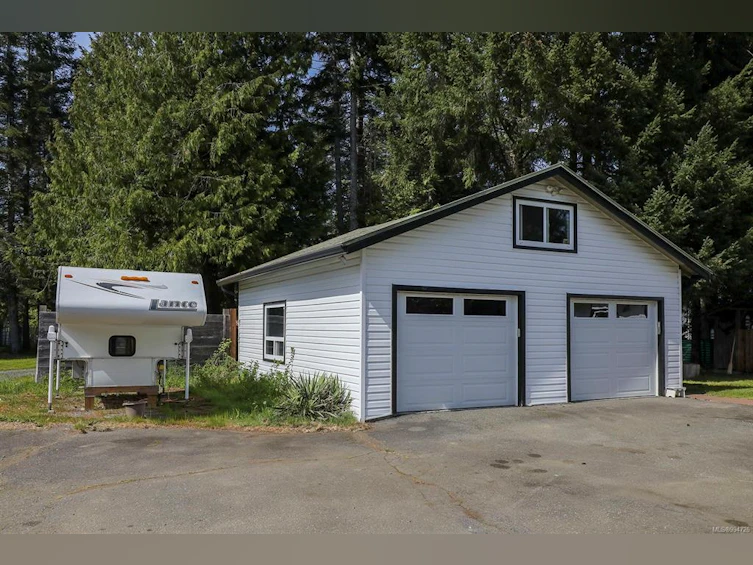 7410 Yake Road, Fanny Bay, BC, V0R 1W0 - 10
