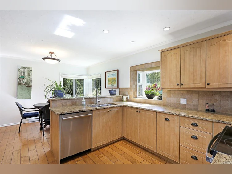 7410 Yake Road, Fanny Bay, BC, V0R 1W0 - 7