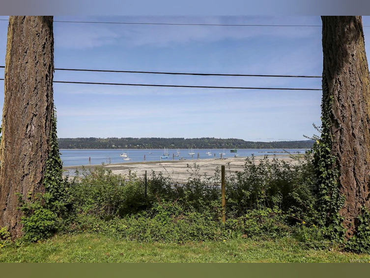 7410 Yake Road, Fanny Bay, BC, V0R 1W0 - 46
