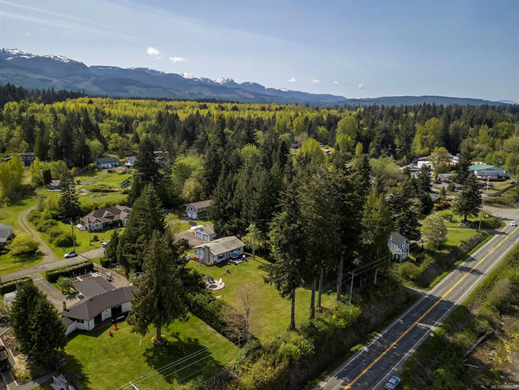 7410 Yake Road, Fanny Bay, BC, V0R 1W0 - 38