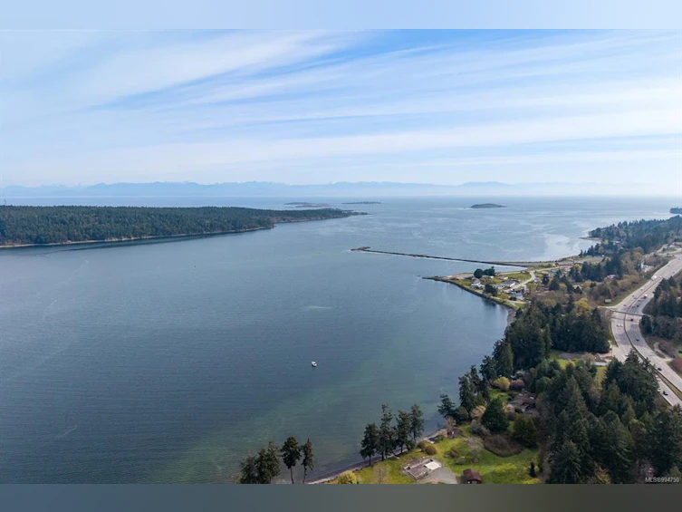 8352 Bayview Park Drive, Nanaimo, BC, V0R 2H0 - 25