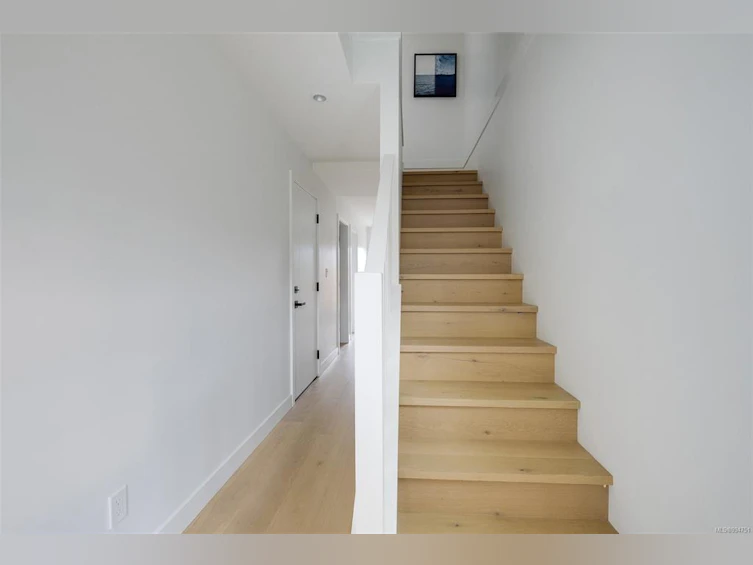 Unit 2-3907 Cedar Hill Road, Saanich, BC, V8P 3Z8 - 26