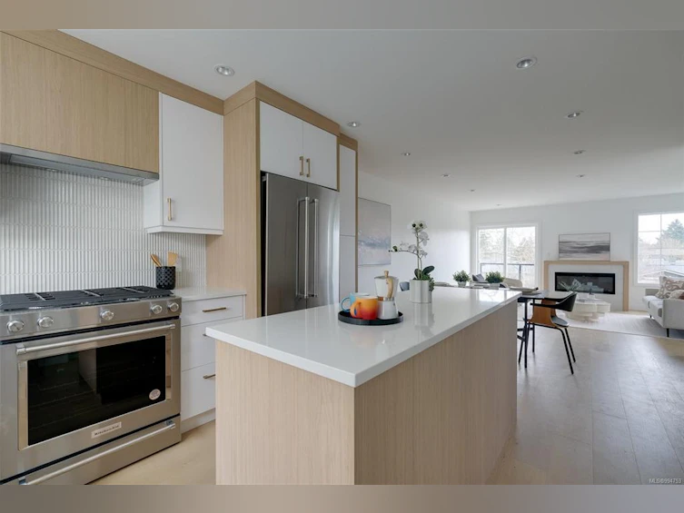 Unit 1-3907 Cedar Hill Road, Saanich, BC, V8P 3Z8 - 9