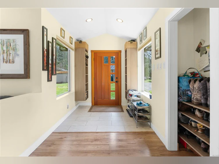 618 South Road, Gabriola Island, BC, V0R 1X4 - 4