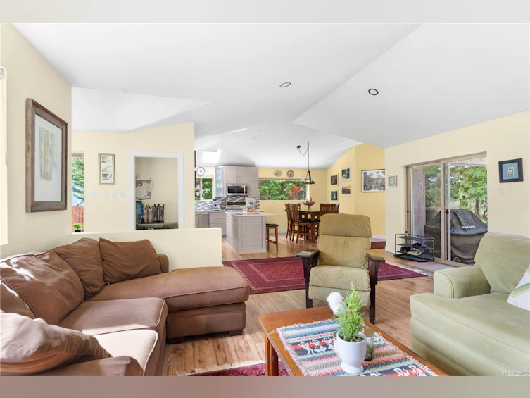 618 South Road, Gabriola Island, BC, V0R 1X4 - 10