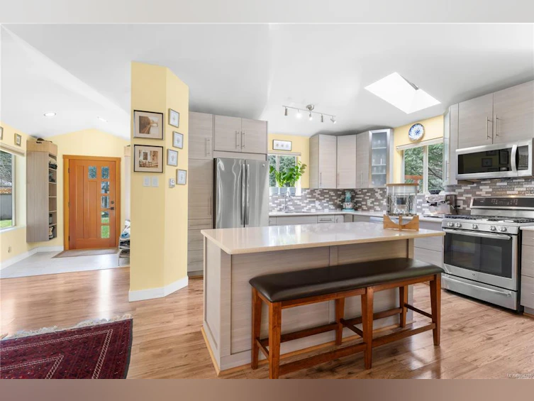 618 South Road, Gabriola Island, BC, V0R 1X4 - 17