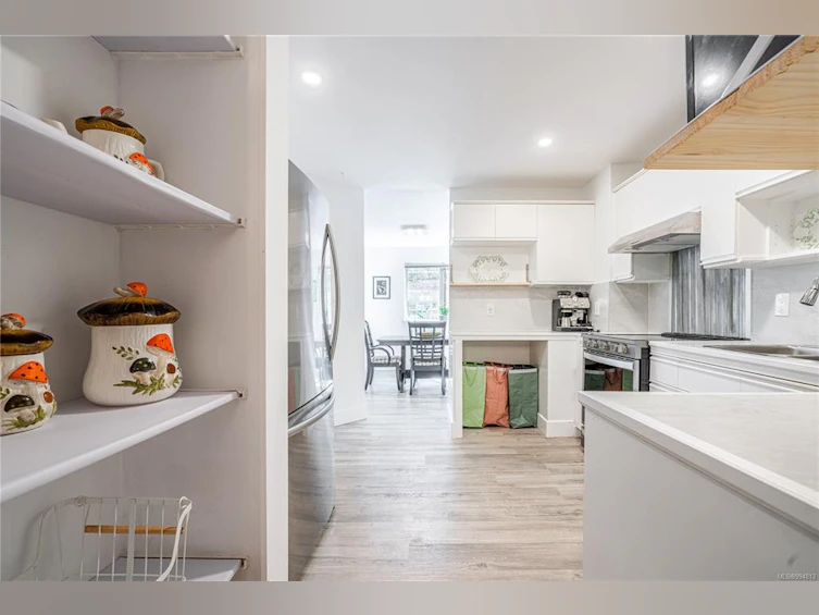 101-1436 Harrison Street, Victoria, BC, V8S 3S2 - 8