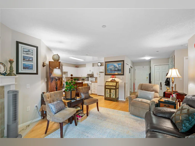 101-1070 Southgate Street, Victoria, BC, V8V 2Z2 - 8