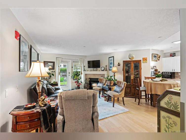 101-1070 Southgate Street, Victoria, BC, V8V 2Z2 - 9