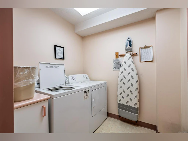 101-1070 Southgate Street, Victoria, BC, V8V 2Z2 - 39